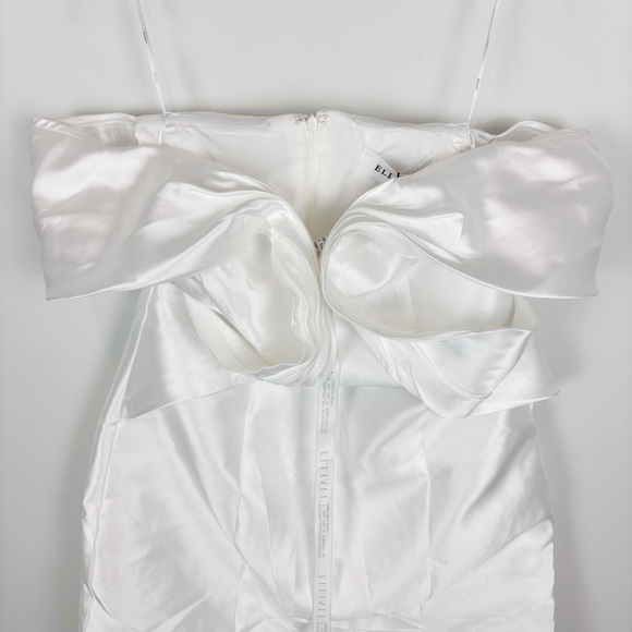 ELLIATT Espousal Dress in Ivory Size XL
